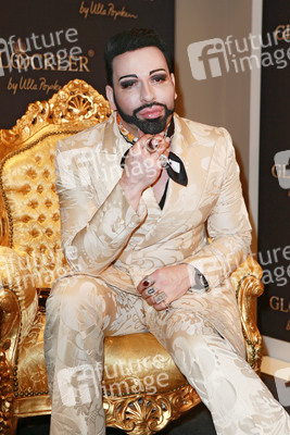 'Glööckler by Ulla Popken' Präsentaion. Hamburg