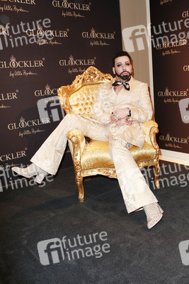 'Glööckler by Ulla Popken' Präsentaion. Hamburg