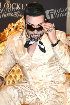 'Glööckler by Ulla Popken' Präsentaion. Hamburg