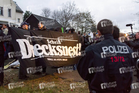 Protest und Gegenprotest: 2500 Menschen demonstrieren in Schneeberg