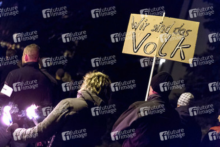 Protest und Gegenprotest: 2500 Menschen demonstrieren in Schneeberg