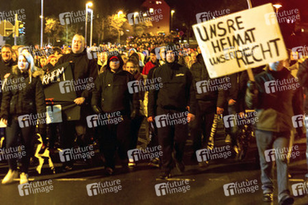 Protest und Gegenprotest: 2500 Menschen demonstrieren in Schneeberg