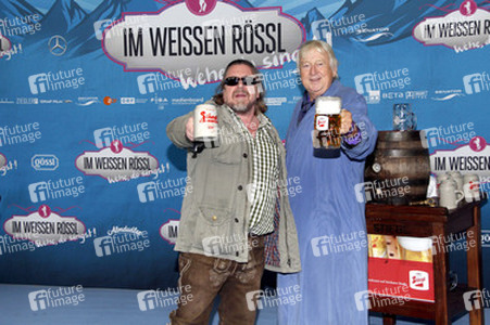'Im Weissen Rössl - Wehe, du singst!' Premiere, Berlin