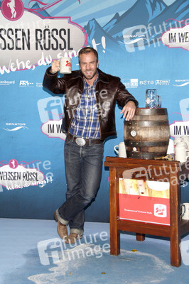 'Im Weissen Rössl - Wehe, du singst!' Premiere, Berlin