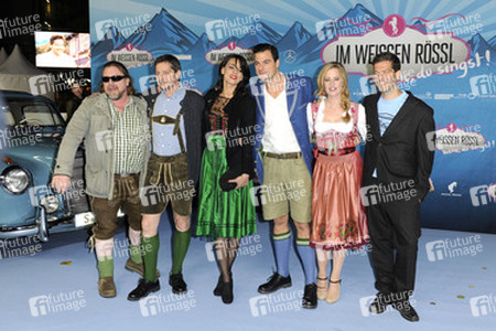 'Im Weissen Rössl - Wehe, du singst!' Premiere, Berlin