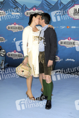 'Im Weissen Rössl - Wehe, du singst!' Premiere, Berlin