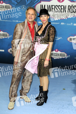 'Im Weissen Rössl - Wehe, du singst!' Premiere, Berlin