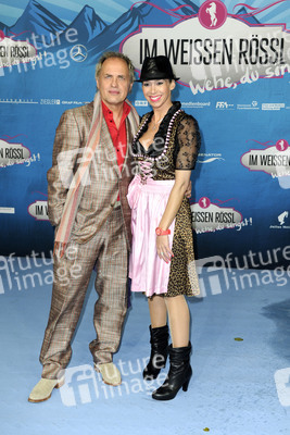 'Im Weissen Rössl - Wehe, du singst!' Premiere, Berlin