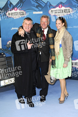 'Im Weissen Rössl - Wehe, du singst!' Premiere, Berlin