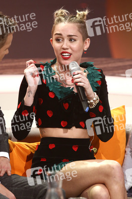 'Wetten, dass..?' TV-Show, Halle