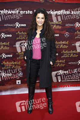 'Aschenbrödel und der gestiefelte Kater' Premiere, Berlin