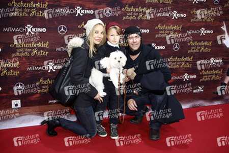 'Aschenbrödel und der gestiefelte Kater' Premiere, Berlin