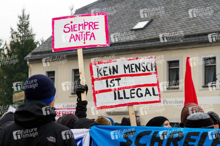 Gegen-Demo in Schneeberg