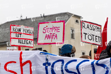 Gegen-Demo in Schneeberg