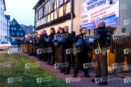 Gegen-Demo in Schneeberg