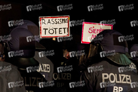 Gegen-Demo in Schneeberg