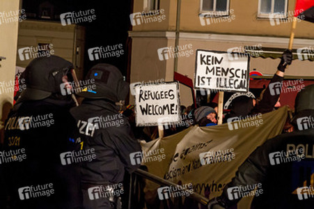 Gegen-Demo in Schneeberg