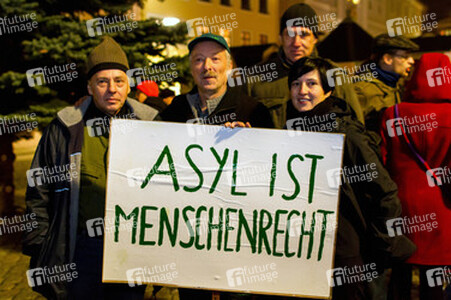 Gegen-Demo in Schneeberg