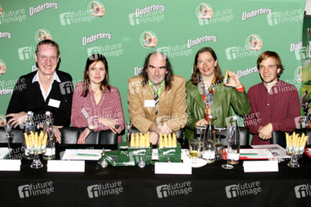 Fototermin mit der Jury zum Musikcontest im Hard Rock Cafe, Hamburg