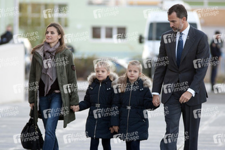 Die spanische Königsfamilie besucht König Juan Carlos im Krankenhaus, Pozuelo de Alarcon,