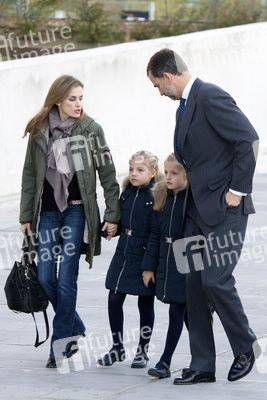 Die spanische Königsfamilie besucht König Juan Carlos im Krankenhaus, Pozuelo de Alarcon,