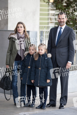 Die spanische Königsfamilie besucht König Juan Carlos im Krankenhaus, Pozuelo de Alarcon,