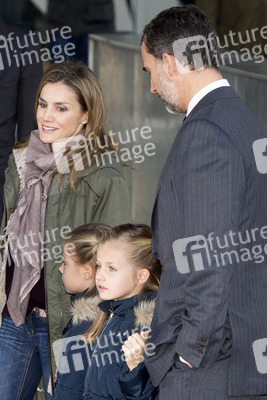 Die spanische Königsfamilie besucht König Juan Carlos im Krankenhaus, Pozuelo de Alarcon,