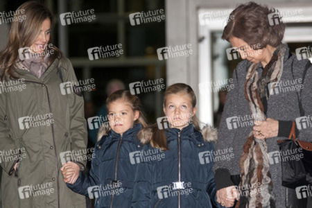 Die spanische Königsfamilie besucht König Juan Carlos im Krankenhaus, Pozuelo de Alarcon,