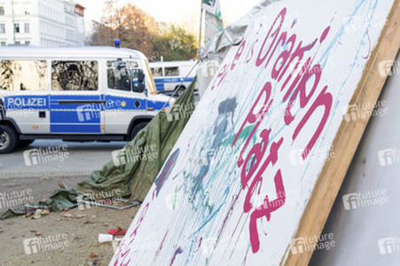 Proteste gegen die Räumung des Flüchtlingscamps am Oranienplatz, Berlin