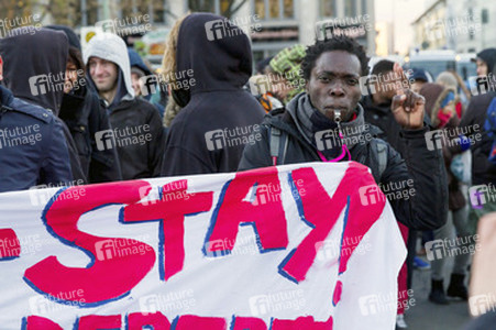 Proteste gegen die Räumung des Flüchtlingscamps am Oranienplatz, Berlin