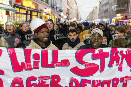 Proteste gegen die Räumung des Flüchtlingscamps am Oranienplatz, Berlin
