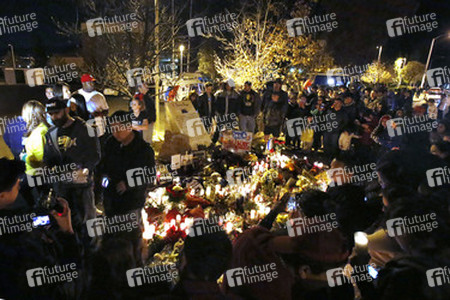 Fans am Unfallort von Paul Walker