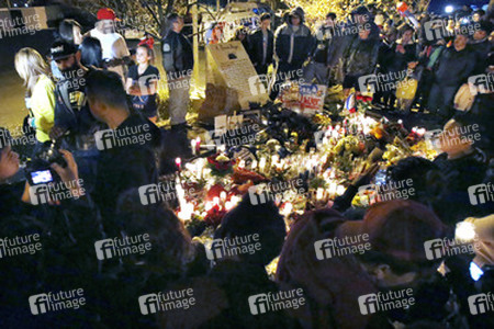 Fans am Unfallort von Paul Walker