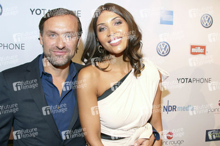 Thomas Doll mit Freundin Kristin Kossi