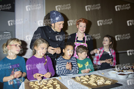 Weihnachtsplätzchen backen mit Kindern, Berlin