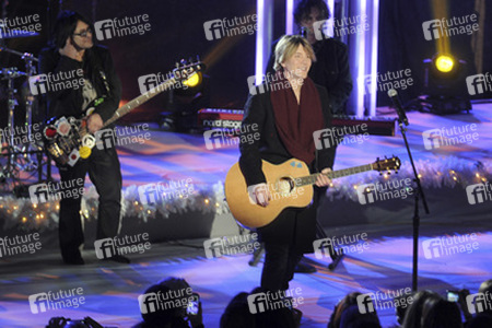 81. Rockefeller Center Christmas Tree Lighting Ceremony, New York