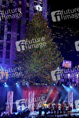 81. Rockefeller Center Christmas Tree Lighting Ceremony, New York