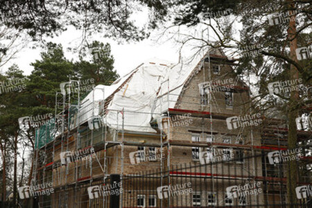 Brand in Bushidos Villa, Kleinmachnow