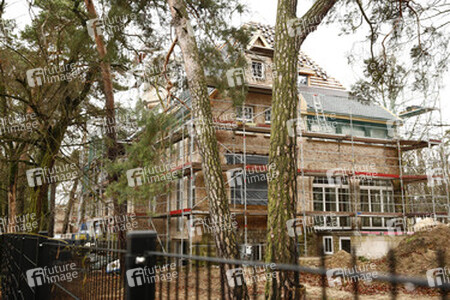 Brand in Bushidos Villa, Kleinmachnow