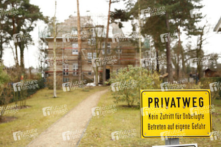 Brand in Bushidos Villa, Kleinmachnow