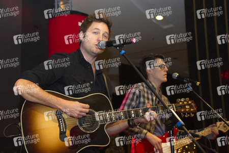 Nick Howard Akustikset und Autogrammstunde, Berlin