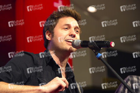 Nick Howard Akustikset und Autogrammstunde, Berlin