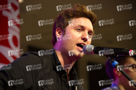 Nick Howard Akustikset und Autogrammstunde, Berlin