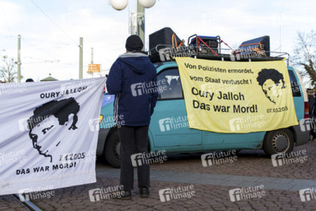 Mahnwache und Demo zum Todestag von Oury Jalloh, Dessau-Roßlau