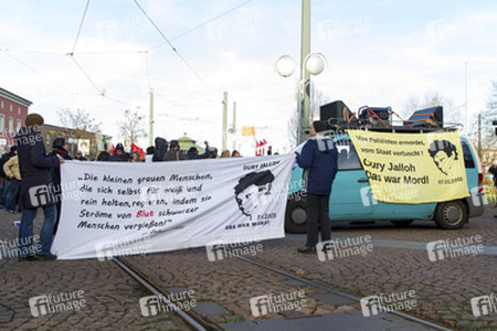 Mahnwache und Demo zum Todestag von Oury Jalloh, Dessau-Roßlau