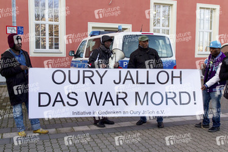 Mahnwache und Demo zum Todestag von Oury Jalloh, Dessau-Roßlau