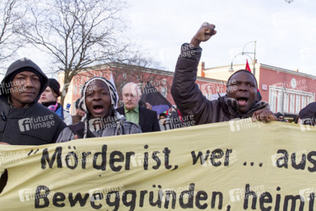 Mahnwache und Demo zum Todestag von Oury Jalloh, Dessau-Roßlau