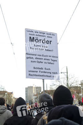 Mahnwache und Demo zum Todestag von Oury Jalloh, Dessau-Roßlau