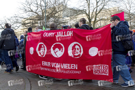 Mahnwache und Demo zum Todestag von Oury Jalloh, Dessau-Roßlau
