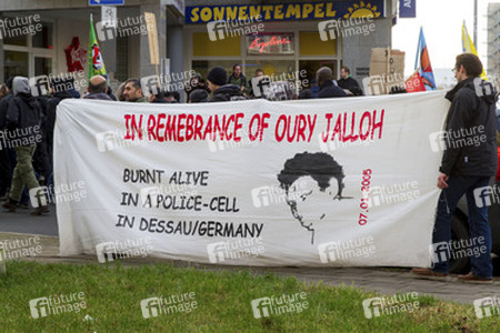Mahnwache und Demo zum Todestag von Oury Jalloh, Dessau-Roßlau